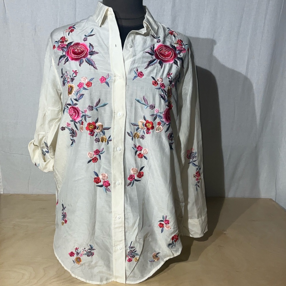 Zara Woman premium denim collection floral patchwork blouse.